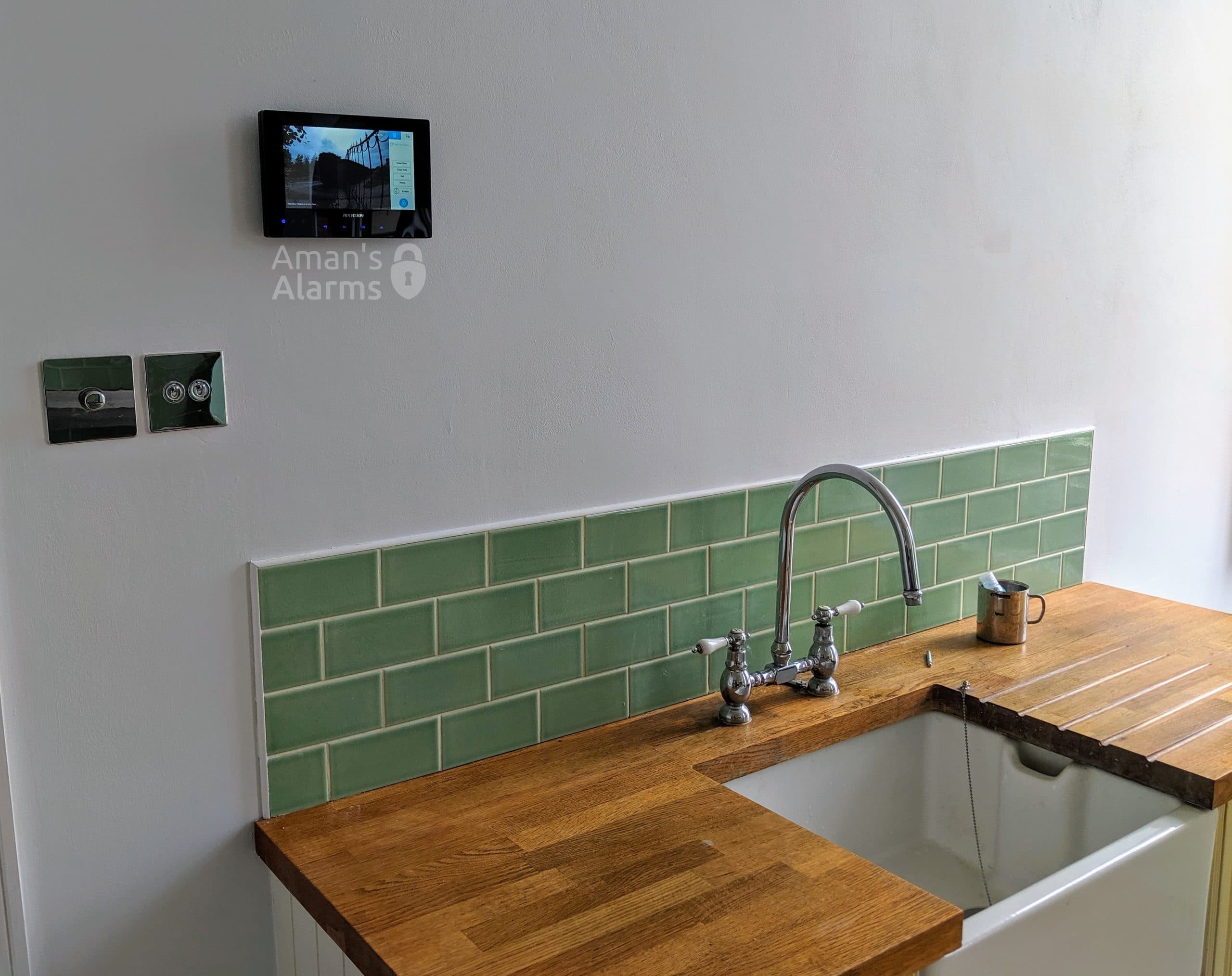 Hikvision intercom touchscreen monitor